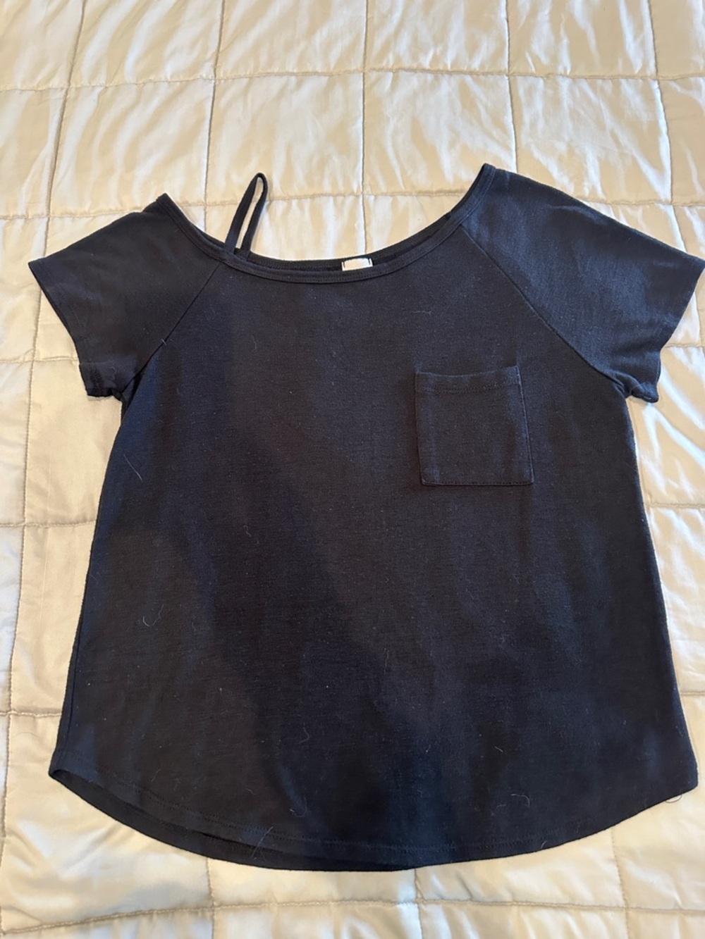 Kaileigh Black Short Sleeve Scoop Neck Tee with Pocket